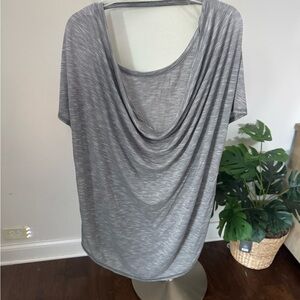 Women’s active top size Large NWT